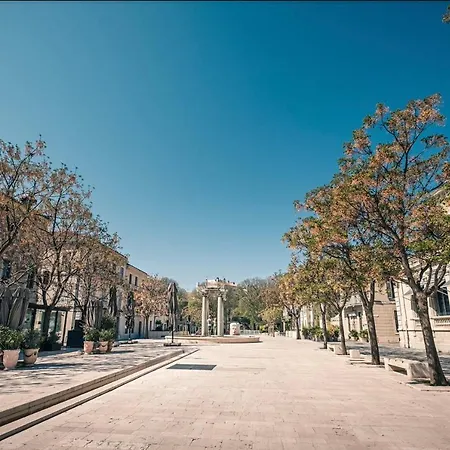 La Perle Nimoise - Town House Close To The Fontaine Garden 尼姆